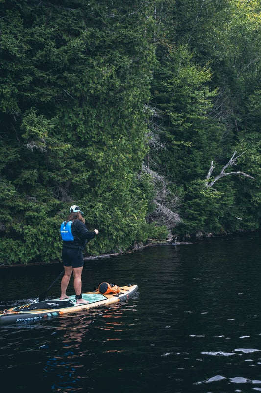 Athabasca 11 Vert Paddleboard Gonflable (Pagaie Hybride Carbone + Sac avec roues)