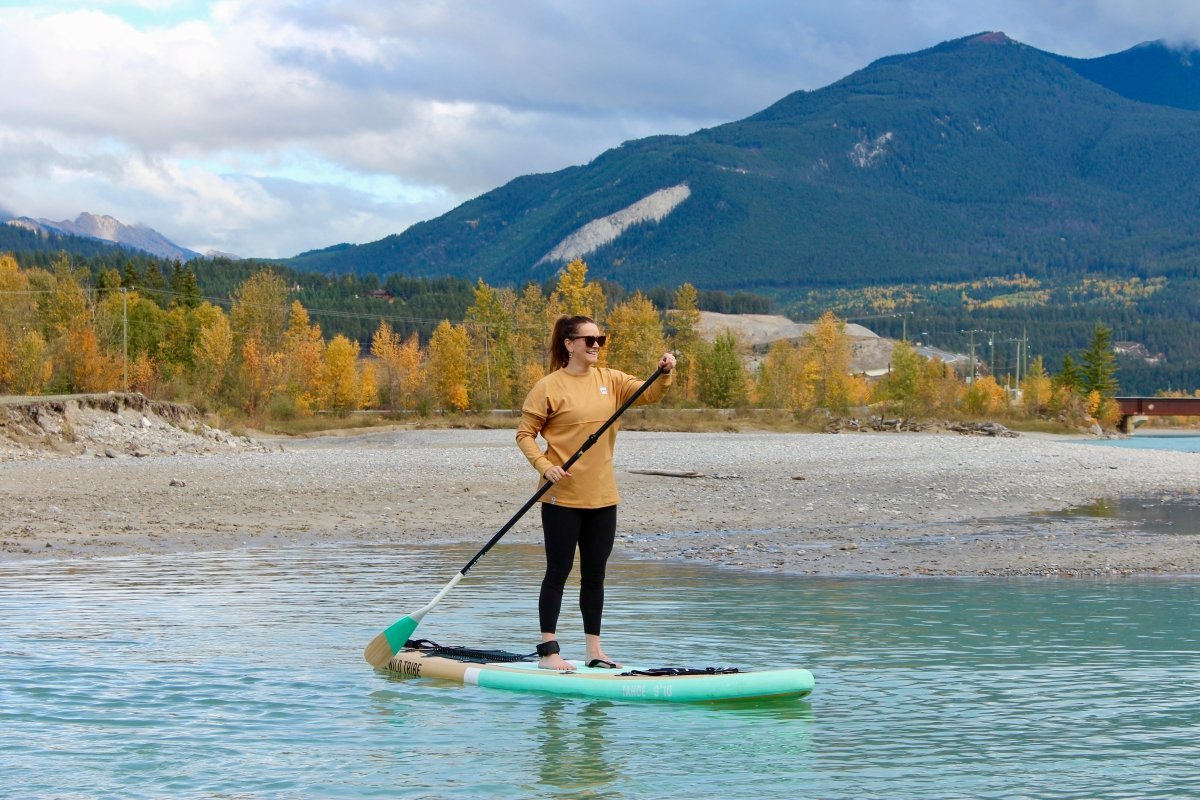 Tahoe 9'10 Bleu (2023): Paddleboard Gonflable 9'10" NanoTech Haut de Gamme - Quebec SUP